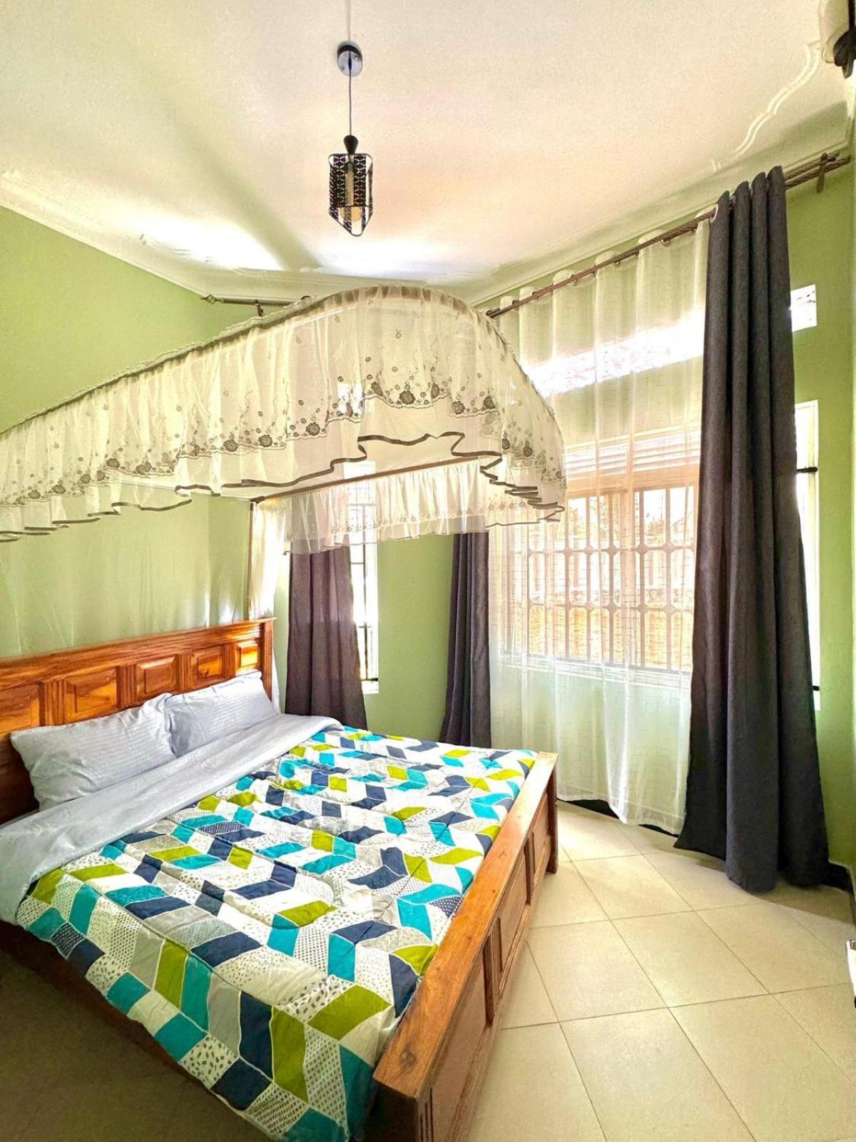 Entula Safari And Accommodation Mbarara Luaran gambar